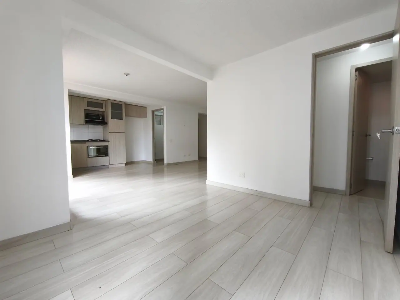 Apartamento en Arriendo , Amonte Apartamentos, Sabaneta  - foto 5