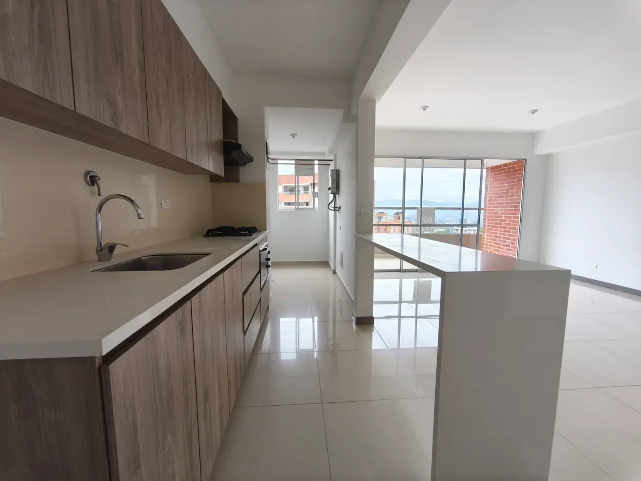Arriendo Apartamento Grande con Vista a la ciudad en Altos de las Flores, Ciudad del Bosque 2, Sabaneta  - foto 5