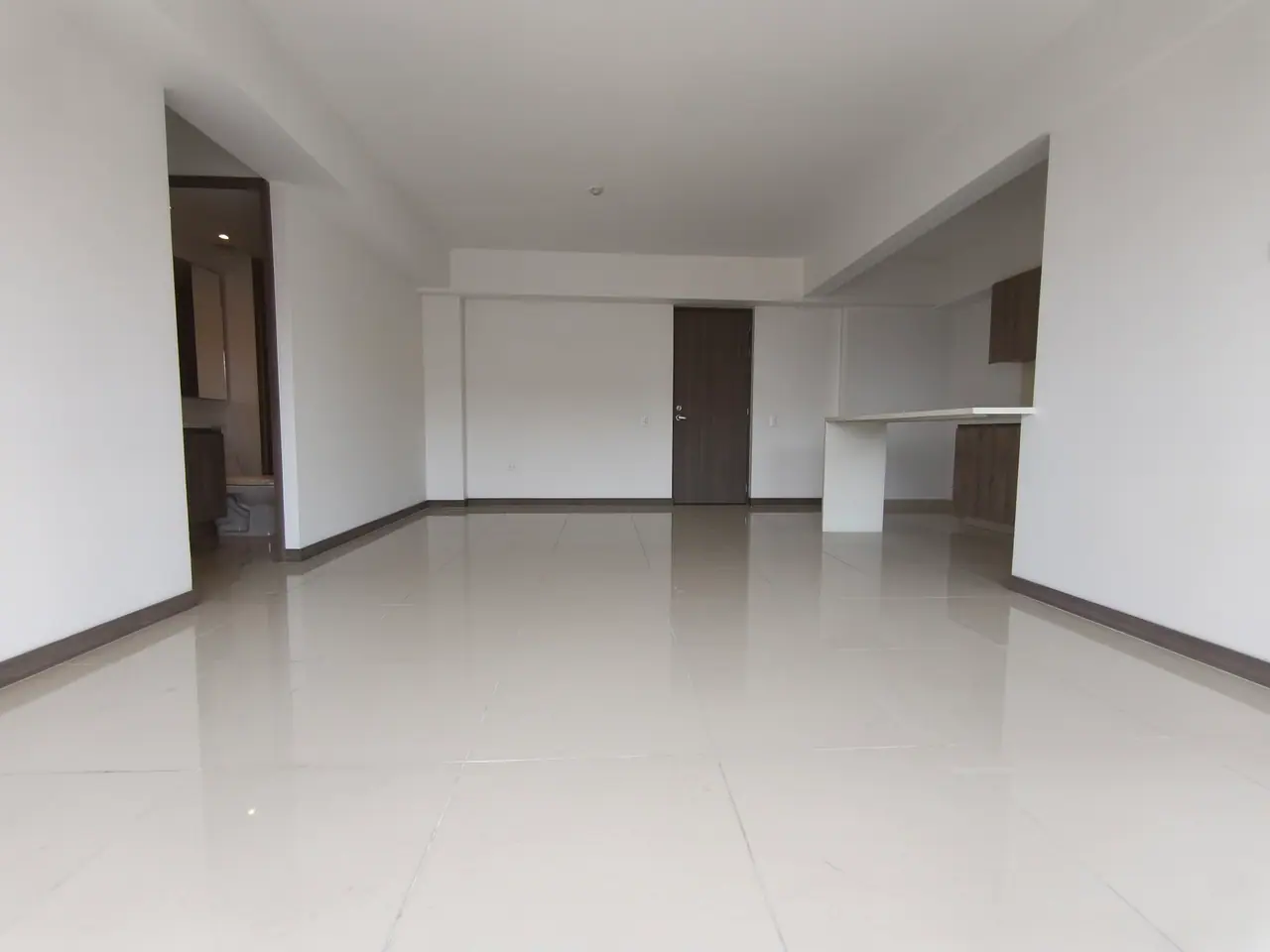 Arriendo Apartamento Grande con Vista a la ciudad en Altos de las Flores, Ciudad del Bosque 2, Sabaneta  - foto 2
