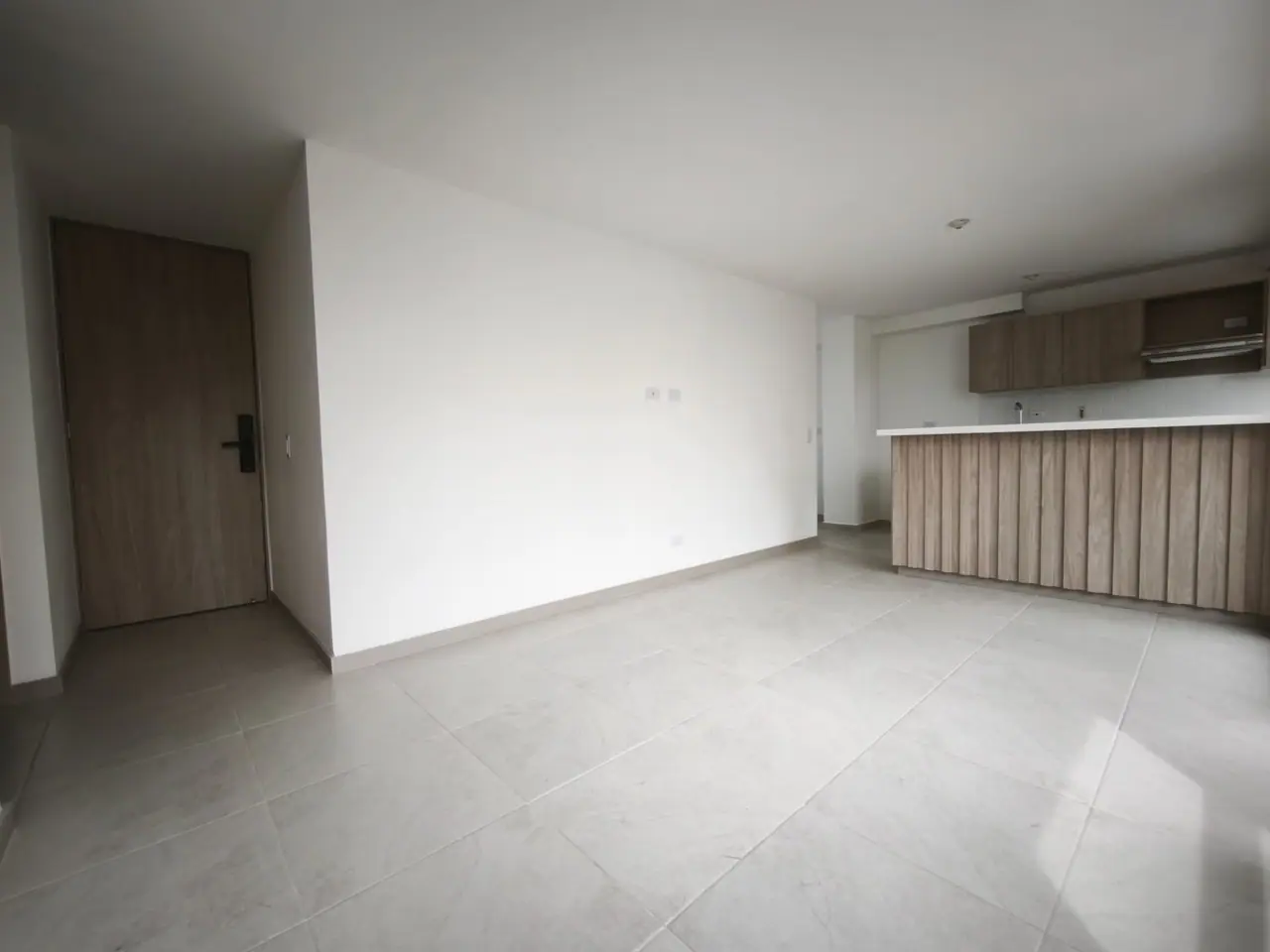 Arriendo Apartamento Nuevo para Estrenar Piso bajo en la Cuenca en Envigado, Guatapurí Apartamentos, Envigado - foto 2