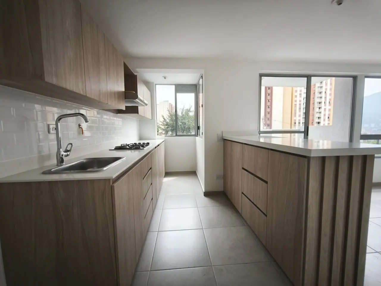 Arriendo Apartamento Nuevo para Estrenar Piso bajo en la Cuenca en Envigado, Guatapurí Apartamentos, Envigado - foto 5
