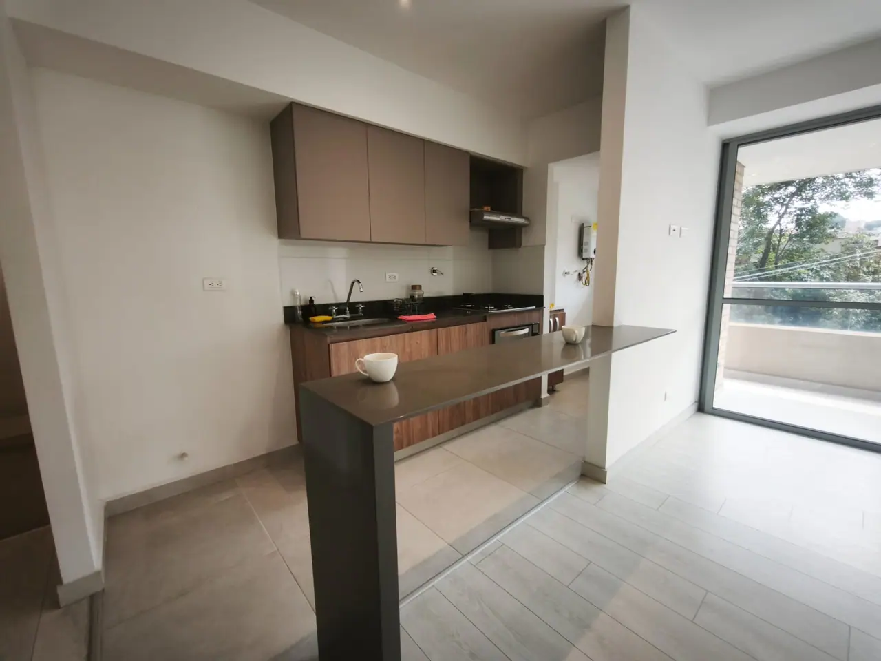 Tu nuevo hogar en Ciudad del Bosque 2! Apartamento moderno con vista verde en Sabaneta." Piso Bajo , Ciudad del Bosque 2, Sabaneta - foto 3
