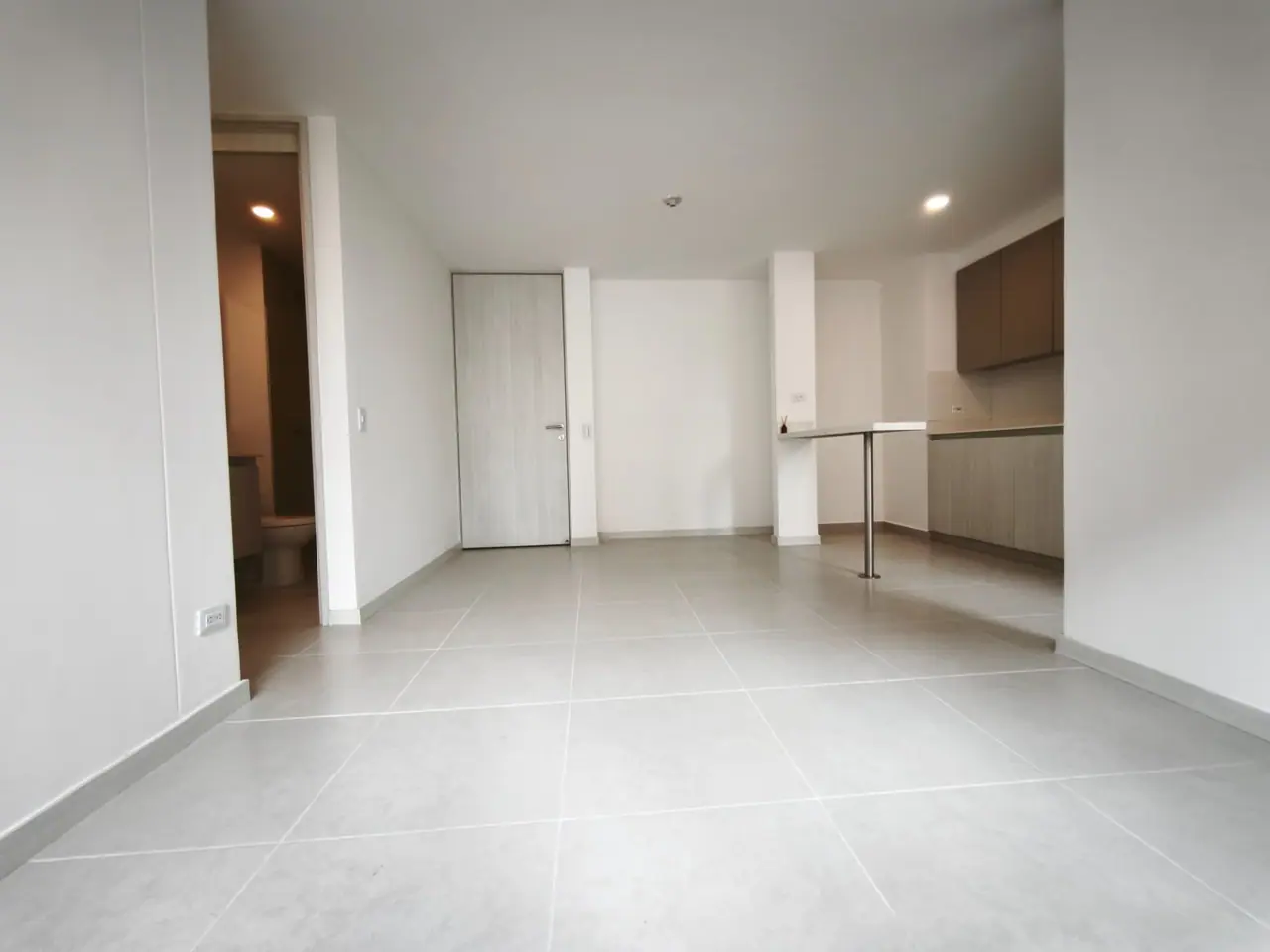 ¡Vive en Vivaré Sabaneta! Apartamento moderno, iluminado y listo para habitar, Vivare Plaza, Sabaneta - foto 3