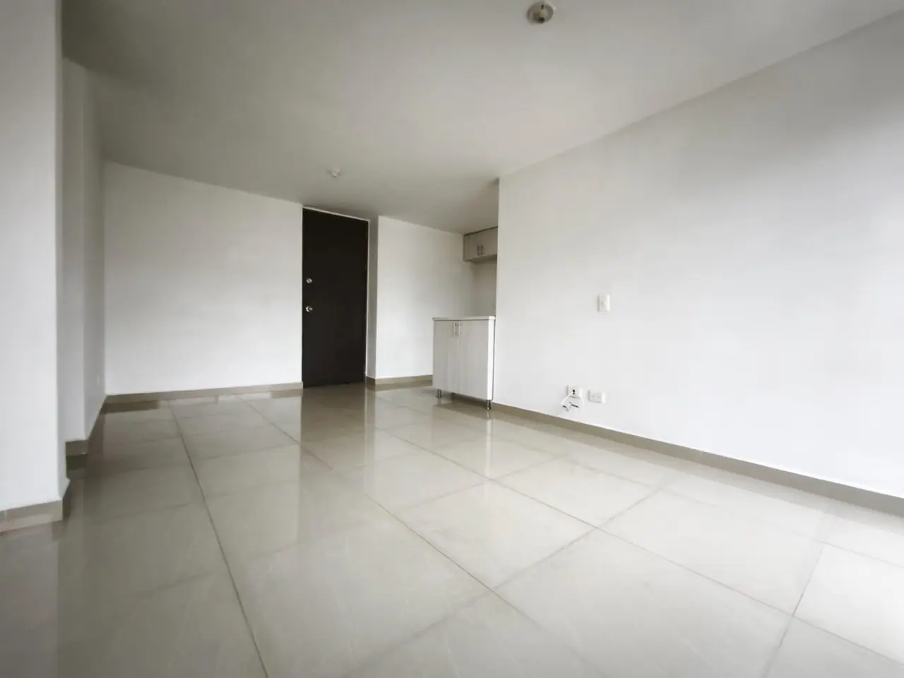 ¿Buscas vista a la ciudad y buena ubicación? Apartamento disponible en Vegas Plaza, Vegas Plaza, Sabaneta  - foto 4